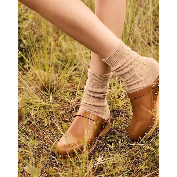 J Crew Convertible Leather Clogs in Rich Oak Size 5.5 - Picture 2 of 11